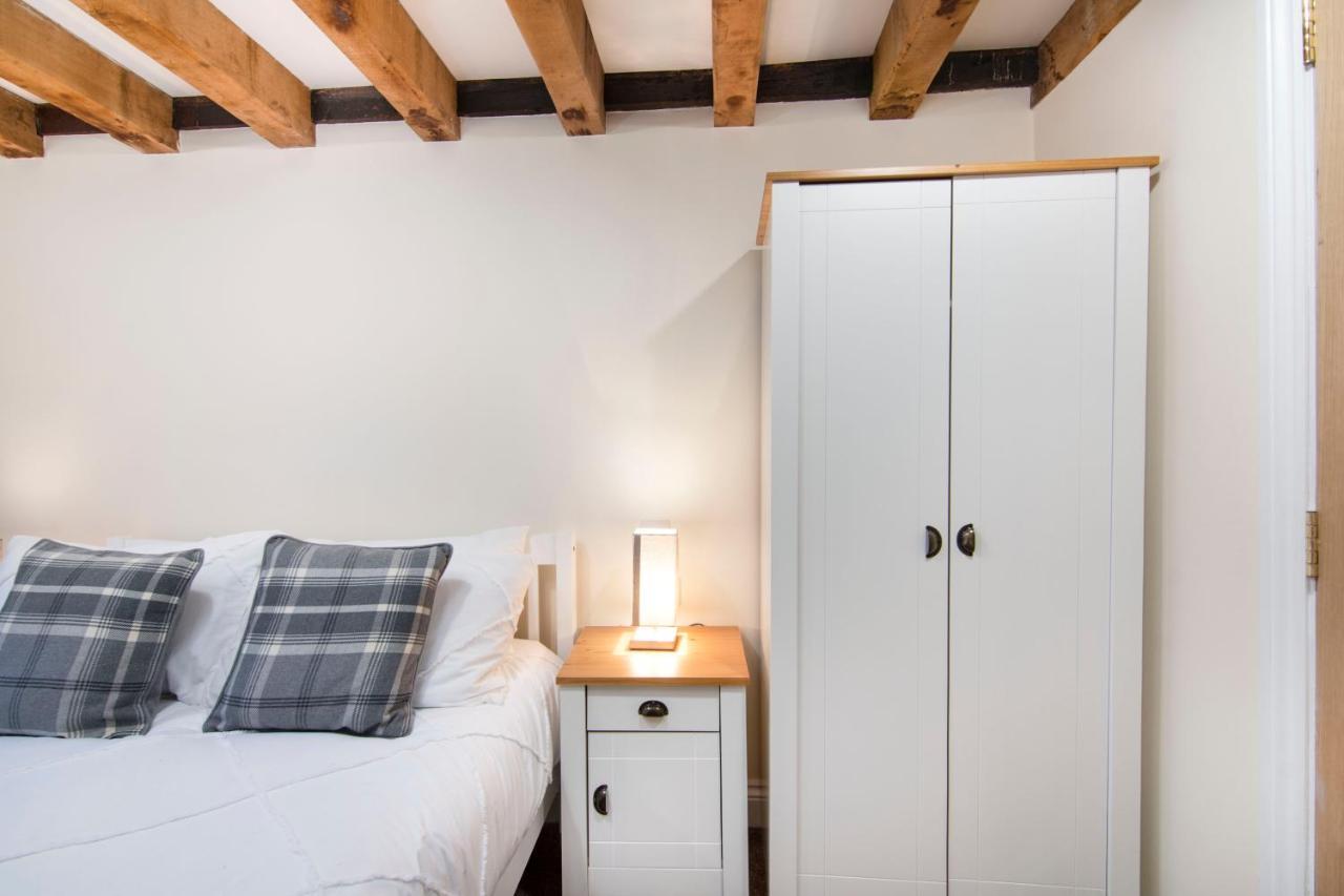 The Roost Group - The Coach House - Hot Tub Βίλα Γκρέιβσεντ Εξωτερικό φωτογραφία