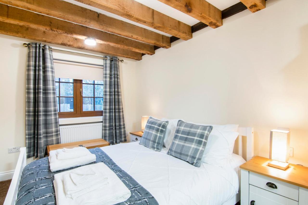 The Roost Group - The Coach House - Hot Tub Βίλα Γκρέιβσεντ Εξωτερικό φωτογραφία